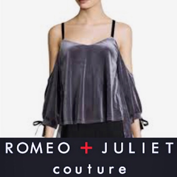 Romeo & Juliet Couture Tops - ROMEO & JULIET COUTURE COLD SHOULDER VELVET CROP